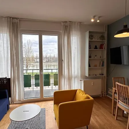 Daire Victor's Danube View *