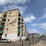 Victor's Danube View Apartament