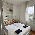 Victor's Danube View Apartament *